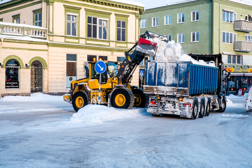 Tekniska vinter traktor snö skottning lastbil